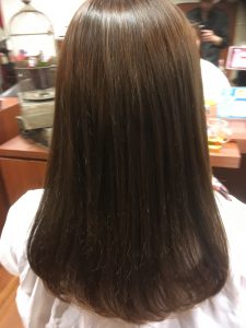 細めの髪に矯正ストレート