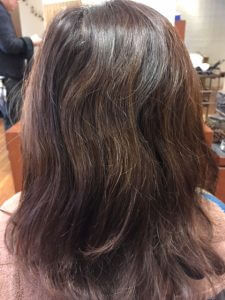 シンプルに縮毛矯正、毛先は次回にデジタルパーマ