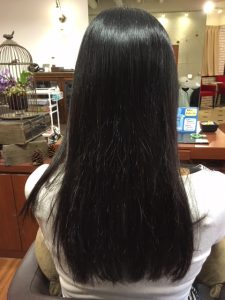 矯正ストレートとヘナによるトリートメントの相性！