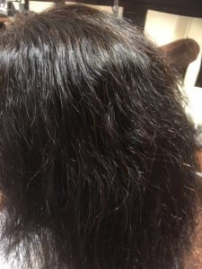 アルカリカラーをやめたらクセの広がりが改善？！