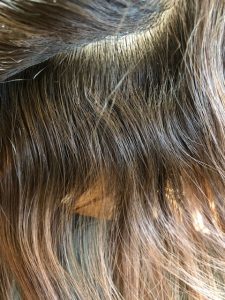 ストレートの失敗「根折れ」をベースメイクで修正！