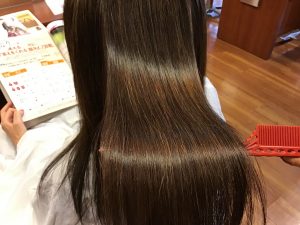 現代の日本人女性の髪は傷みやすくなっている！